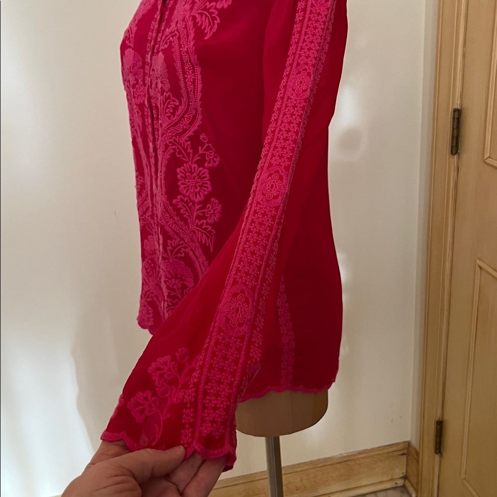 JOHNNY WAS "Midge" Boho Resort Wear Hippie-Chic Magenta Floral Embroidery Top XS - Picture 7 of 16